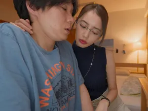 Làm tình cùng em gái người nga lồn nhiều nhớt