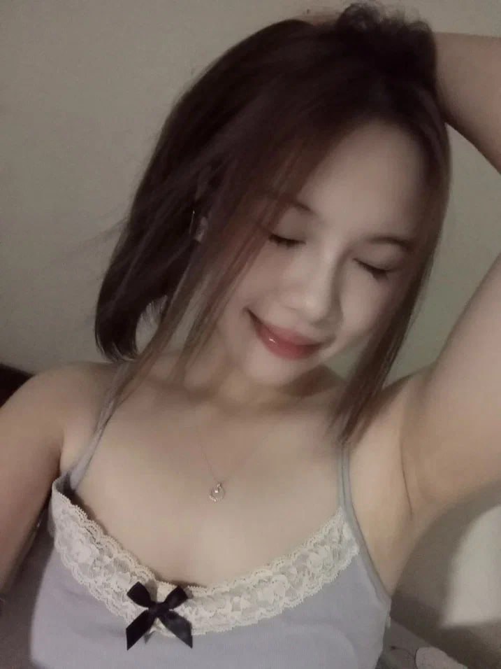 thủ dâm footjob vớ chân