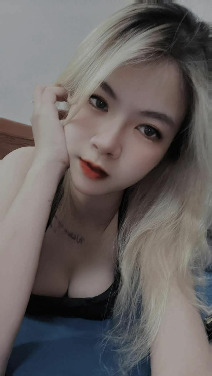 Bú lồn vợ bạn nước bắn tùm lum